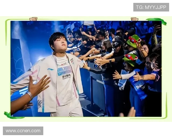 BLG战队在精英赛积分榜中以65分稳居第一位置，展现强劲实力